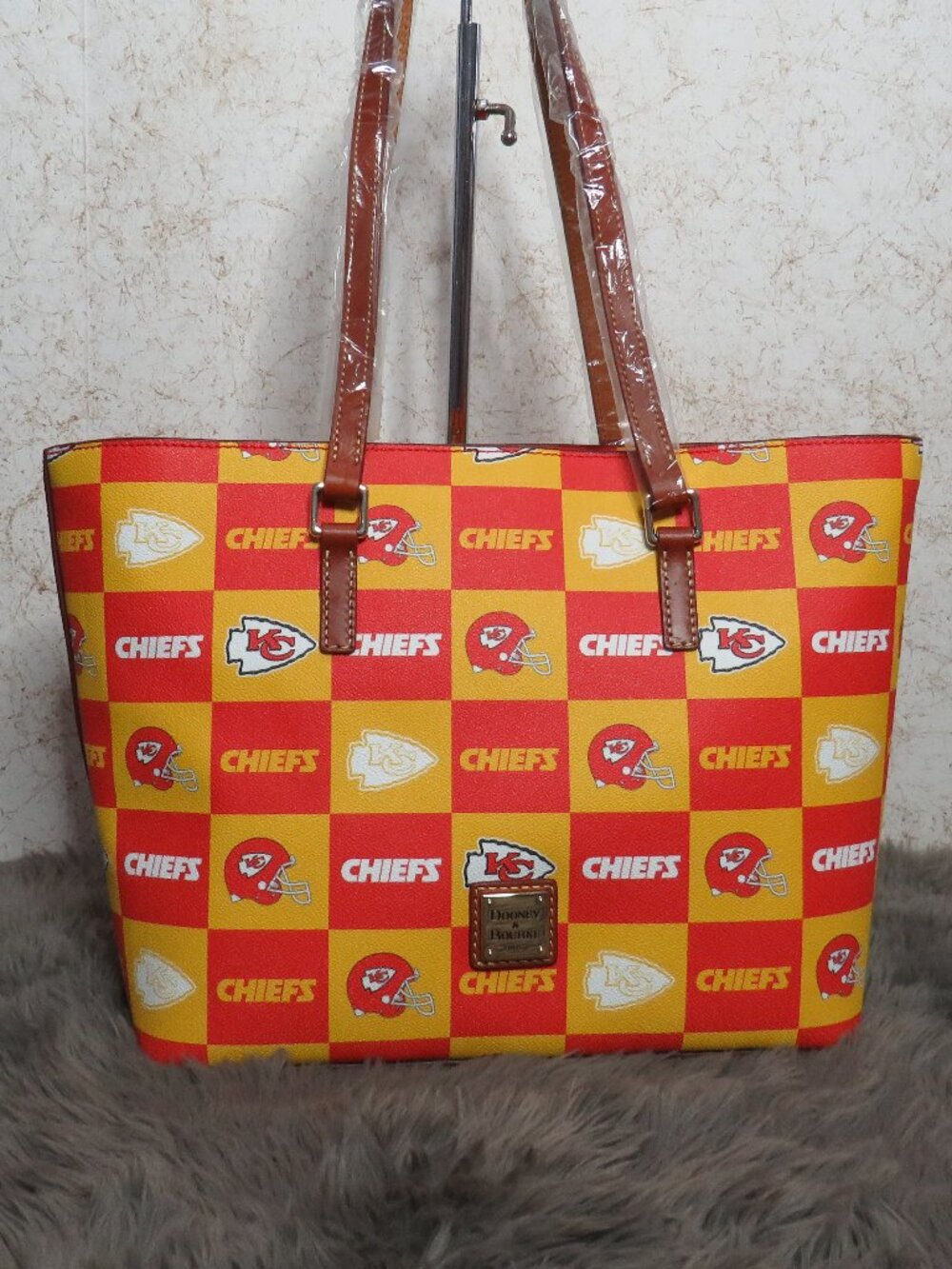 Dooney & Bourke NFL Kansas City Chiefs Zip Tote (Red)
